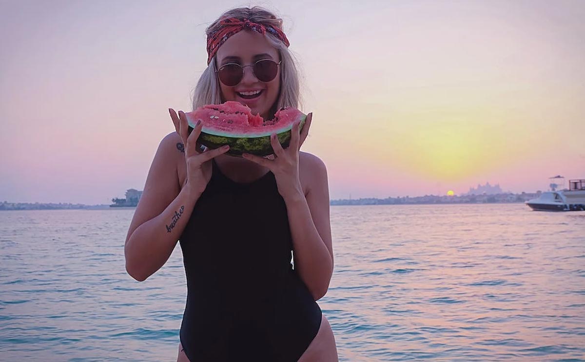 Jednodielne plavky: Všestranné, elegantné a trendy voľba pre letné osvieženie - bielizen.sk